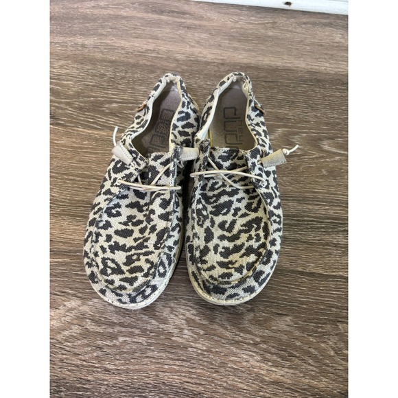 Hey Dude Women's Leopard Print‎ Loafers Slip On Casual Shoes Size 7 - Picture 1 of 6